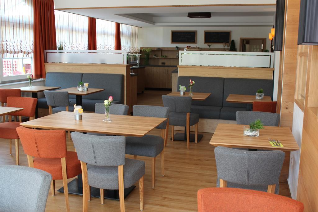 Hotel Ripken Kirchhatten Exterior photo
